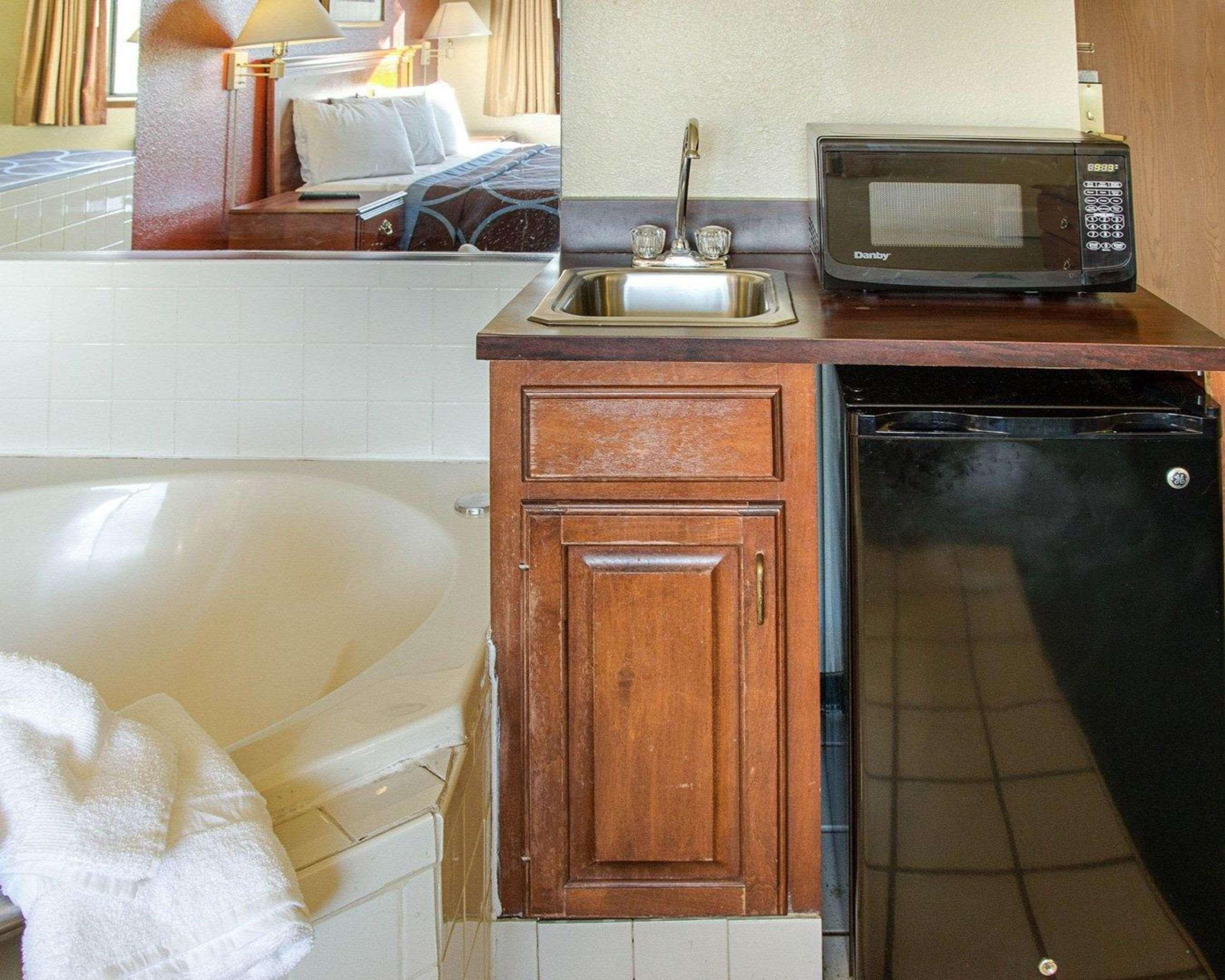 Rodeway Inn Florence - Cincinnati South Extérieur photo